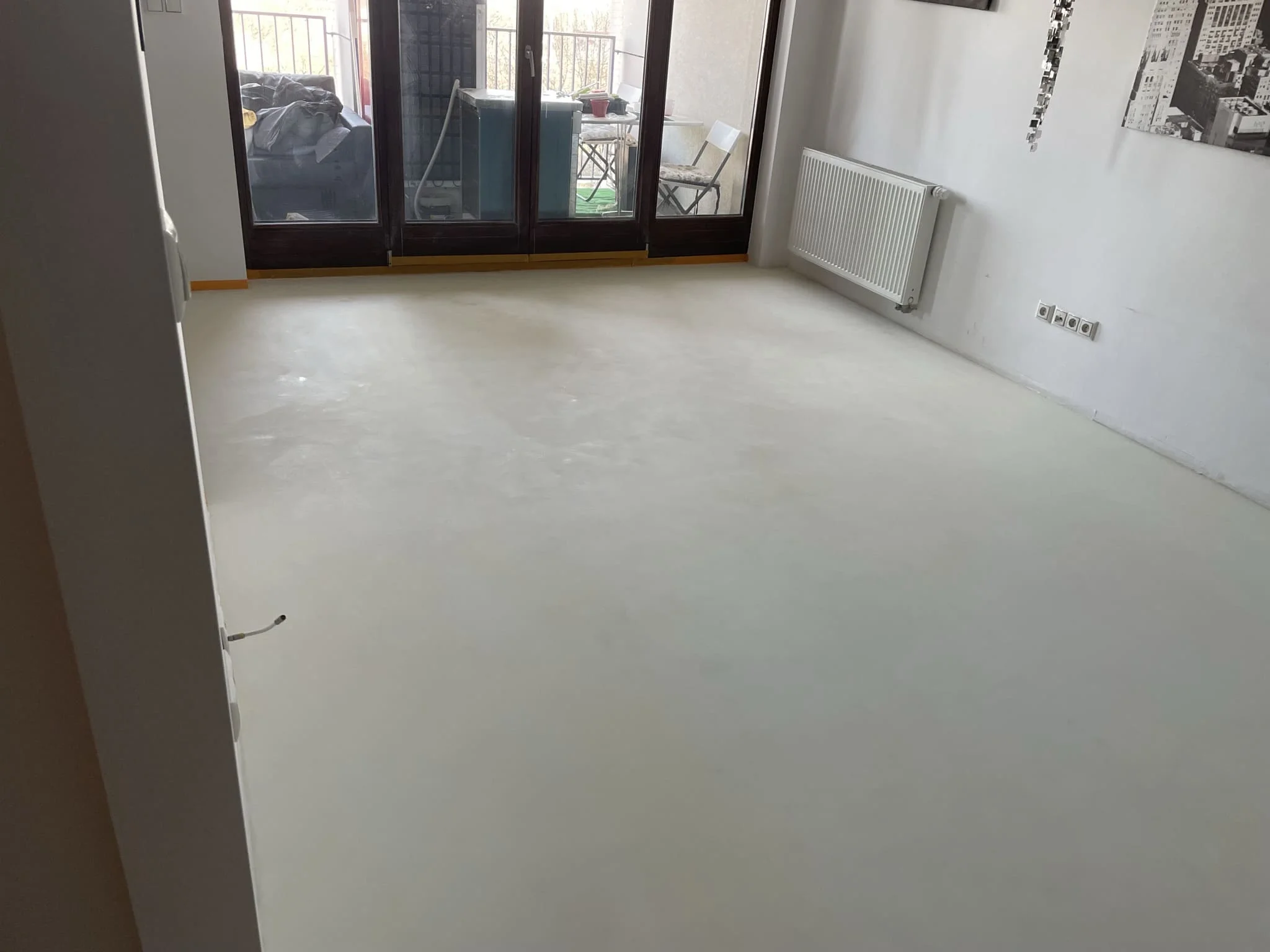 Нанесение полимерного покрытия в промышленном ангаре / ТопПолГарант