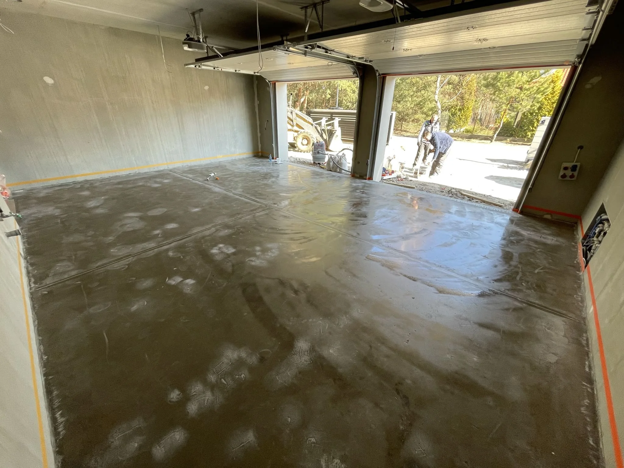 Монтаж морозостойкого полимерного пола на складе в зимнее время / ТопПолГарант