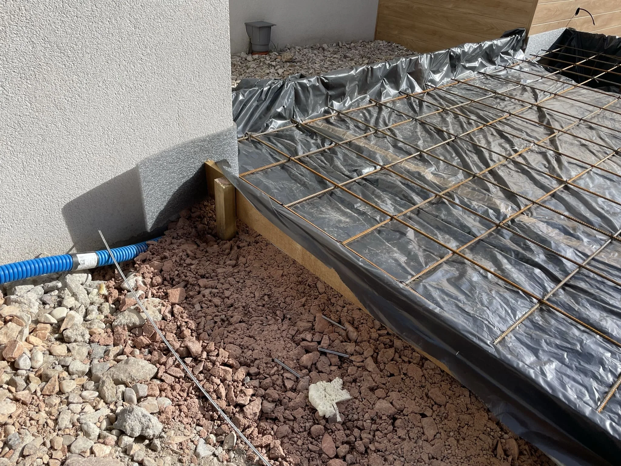 Монтаж армированного бетонного пола на подземном паркинге / ТопПолГарант