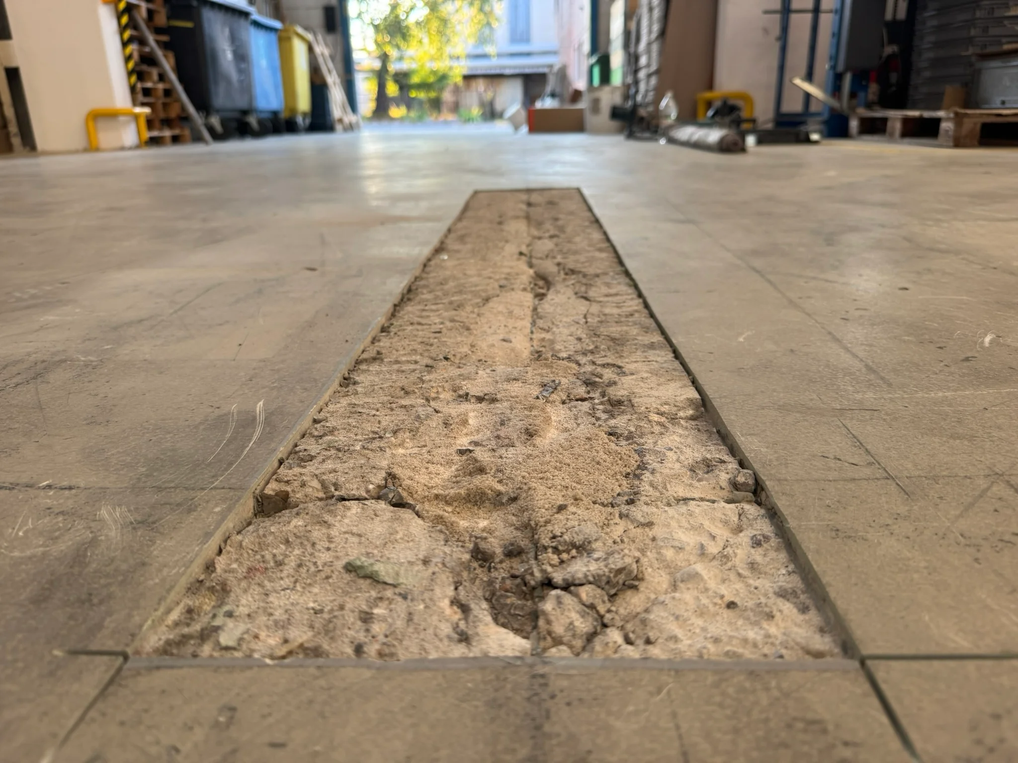 Паркинг с бесшовным полимерным покрытием и яркой системой навигации / ТопПолГарант