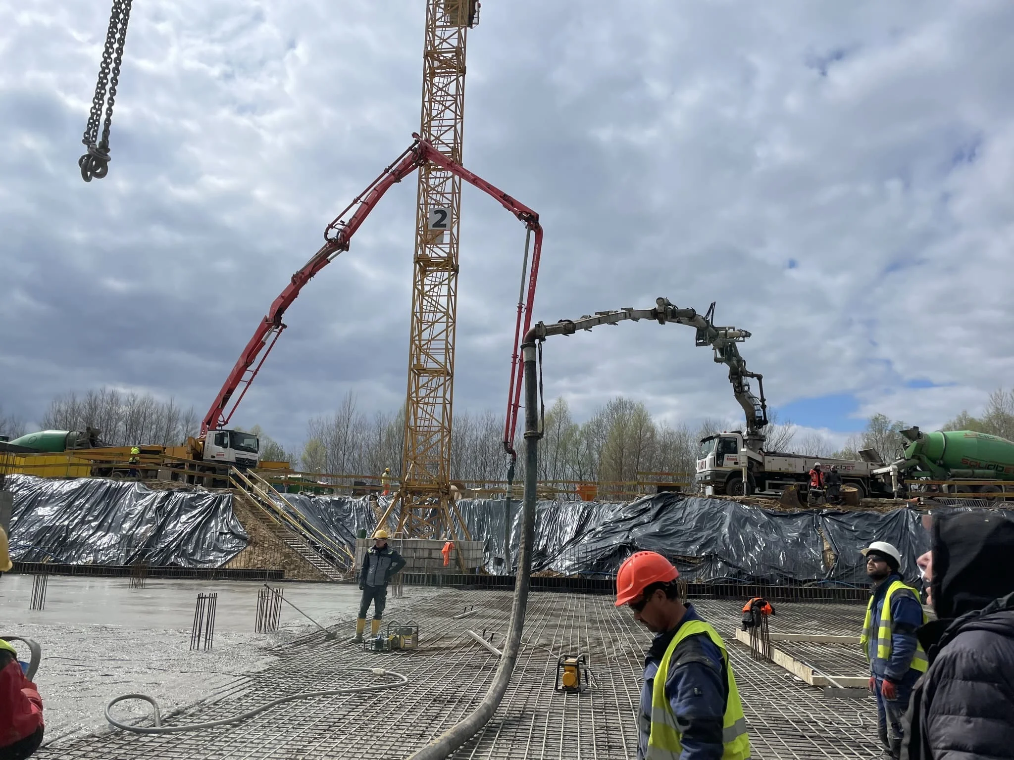 Устройство технического наливного бетонного пола в инженерном помещении