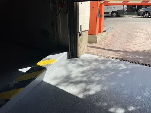 Антискользящие наливные полы